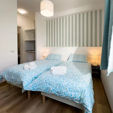 Laura\'S Rooms